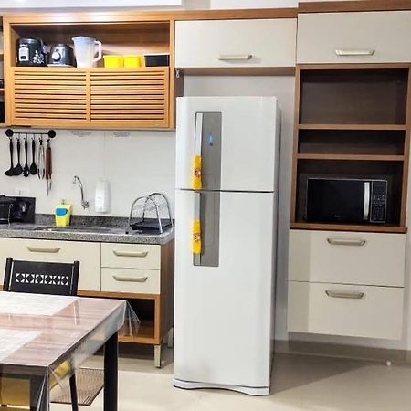 Apto Centro Ubatuba Com Varanda Gourmet, Suite E Piscina Ngoại thất bức ảnh